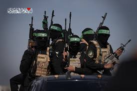 Hamas Kämpfer, inszeniert für Propagandazwecke