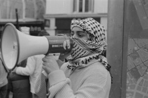 Propagandista Pali mascherato