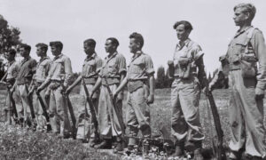 IDF Rekruten bei einer Inspektion