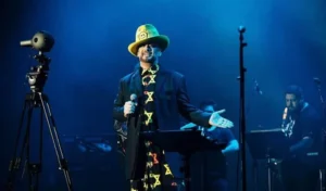 Boy George, der Leadsänger von Culture Club, tritt am 7. November 2017 bei einem Konzert in Tel Aviv auf.